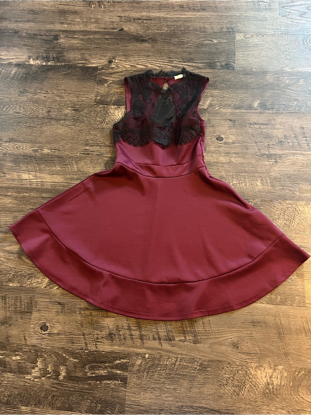 Ardene Sleeveless black Lace-Accented Burgundy Fit & Flare Dress small
